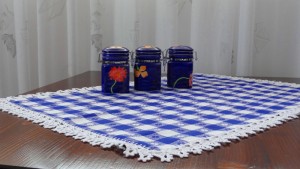 Şervet cu bordură croşetată manual