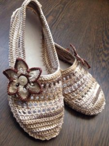 Pantofi Crosetati pe Talpa Marina facuti de Alina Tofan
