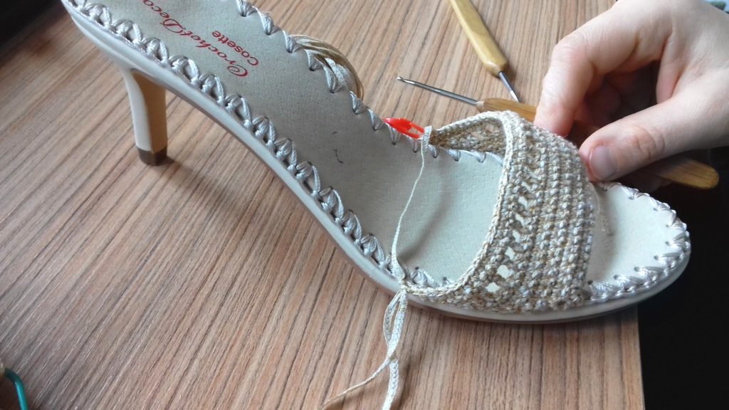 Sandale Crosetate cu Toc pe Talpa Cosette CrochetDecor