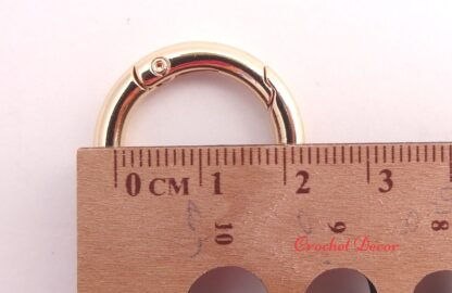 Inel carabina cu clapeta detaliu diametru interior 2 cm