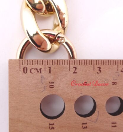Lant scurt din rasina - auriu - 50 cm pentru posete crosetate interior inel carabina 2 cm