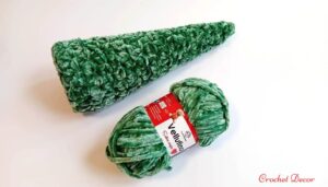 Bradut crosetat in model Steluta Jasmine_Fir Vellutino_Crochet Decor