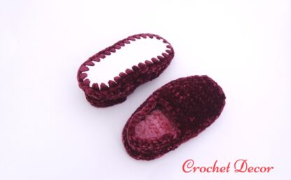 Papucei de casa crosetati manual pentru copilasi din fir de catifea_Crochet Decor