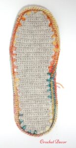 Brantul-interior-crosetat-prin-de-talpicul-din-spuma_Crochet-Decor