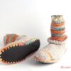 Papuci-de-casa-crosetati-cu-varful-inmulti-pe-mijloc_Crochet-Decor