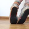 Papuci-de-casa-crosetati-pe-talpici-pentru-papuci-de-casa_distributia-ochiurilor-in-talpa_Crochet-Decor