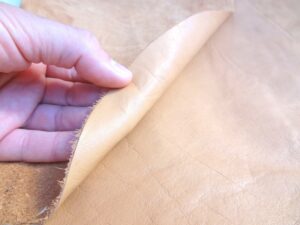 Piele Vita Incaltaminte culoare Coniac Velurata si Cerata