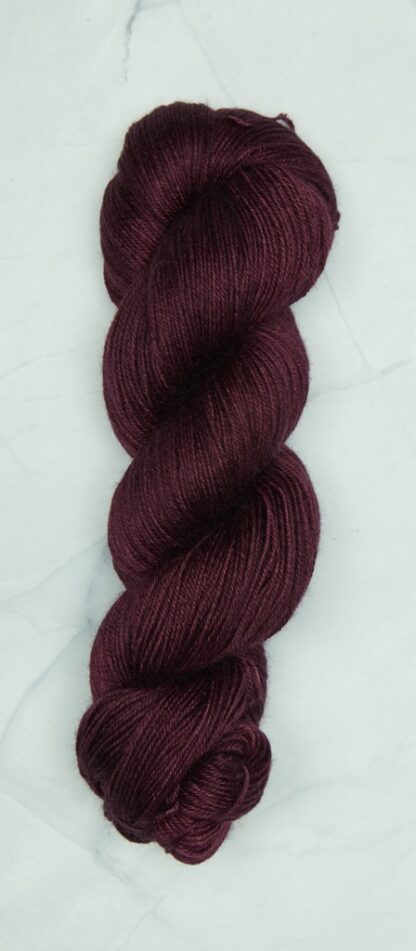 Fir de tricotat si crosetat vopsit manual TERRA 75% lana merino superwash, 25% nylon - Symfonie by KnitPro_culoare SS2011 - MAHOGANY