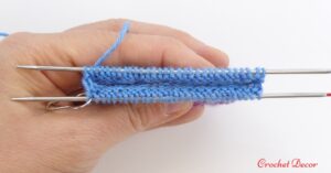 Calcaiul-PLIC-shadow-wrap-heel-jumatate-de-ochiuri_Crochet-Decor