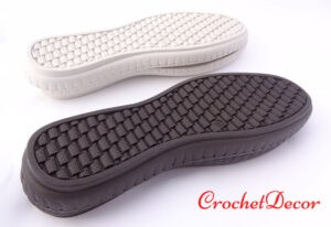 Talpi Thomas cu Gauri pt Papuci Crosetati - CrochetDecor