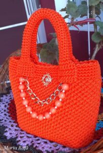 Geanta de mana handmade_fir Swan Black_Maria Rata