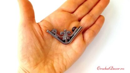 Colturi metalice_3 cm_Argintiu fixare cu suruburi_3