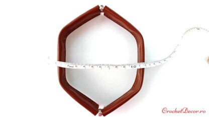 Ramă AGNES – articulată, închidere magnetică cu bordură din piele ecologică găurită_Mica 20 cm_Maro Natur_7