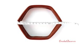 Ramă AGNES – articulată, închidere magnetică cu bordură din piele ecologică găurită_Mica lunga 20 cm_Maro Natur_Latime deschidere