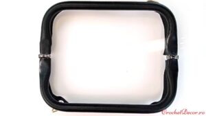 Rama metalica IRENE tip arc imbracata in piele ecologica gaurita si bucle pentru lant_posete crosetate_lungime 20 cm_Culoare Negru_