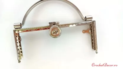 Rama metalica EMILY lungime 15,5 cm_pt posete crosetate_cu maner_4