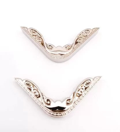Colturi metalice MARI 4,5x4,5 cm_pentru genti crosetate_Culoare_Argintiu