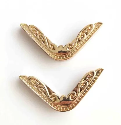 Colturi metalice MARI 4,5x4,5 cm_pentru genti crosetate_Culoare_Auriu