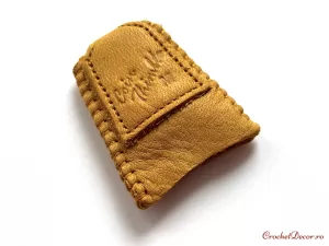 CLOVER Degetar pentru cusut din piele naturala_1