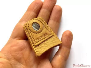 CLOVER Degetar pentru cusut din piele naturala_4