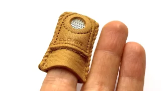 CLOVER Degetar pentru cusut din piele naturala_5